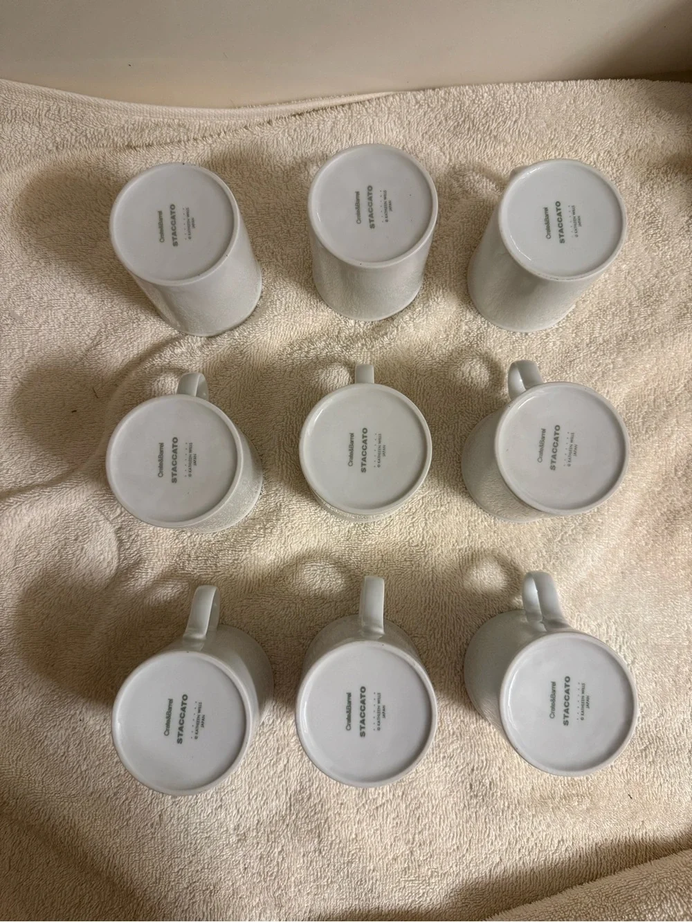 Set of 2 Crate&Barrel White Staccato Ceramic Coffee Tea Mug Scalloped Rim